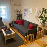 Ok Apartment-Cosy And Peaceful Spot With Private Parking