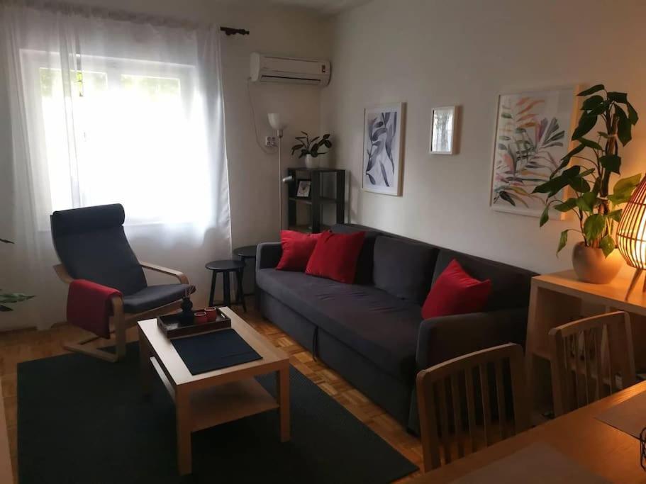 Appartamento Ok Apartment-cosy And Peaceful Spot With Private Parking