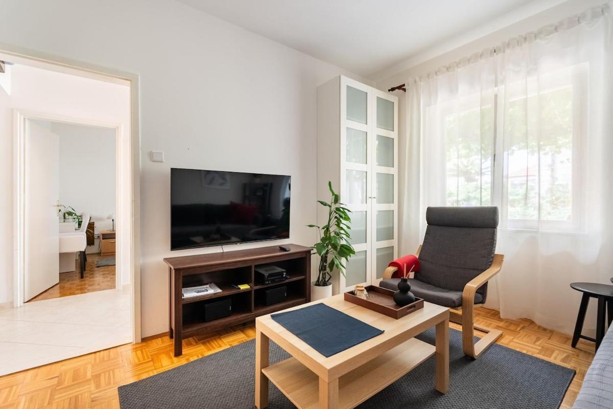 Ok Apartment-cosy And Peaceful Spot With Private Parking Appartamento *